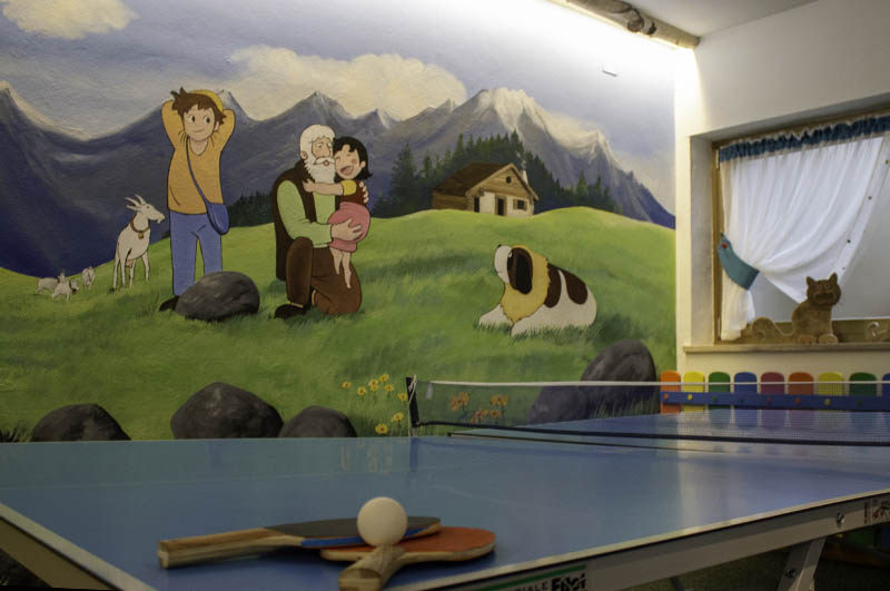 05-sala giochi con ping-pong